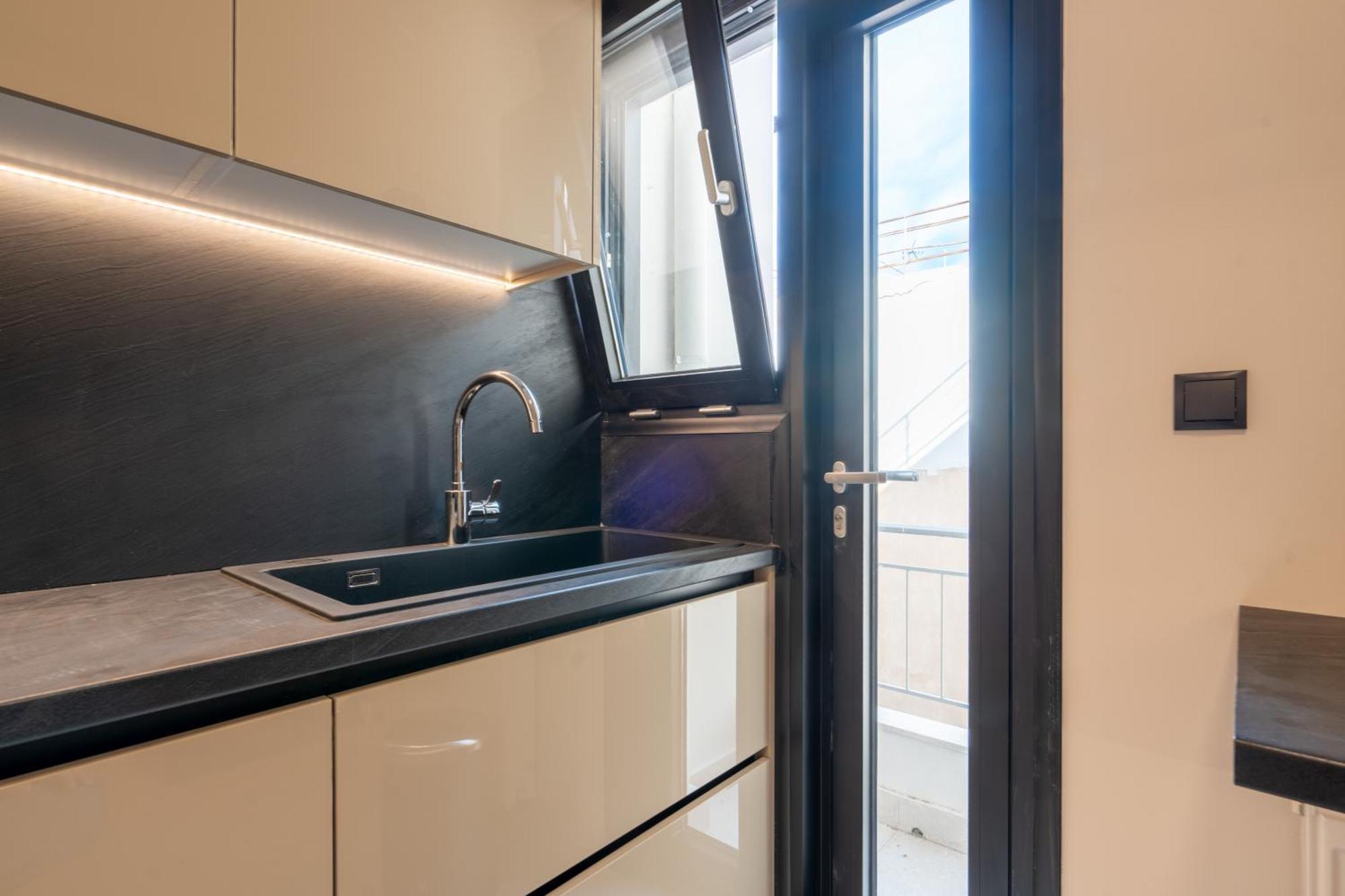 Corner Penthouse In Acropolis Apartment Athena Bagian luar foto